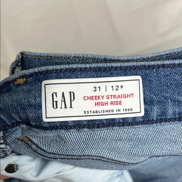 GAP Women's Cheeky Straight High Rise Jeans - Blue - Picture 3 of 5